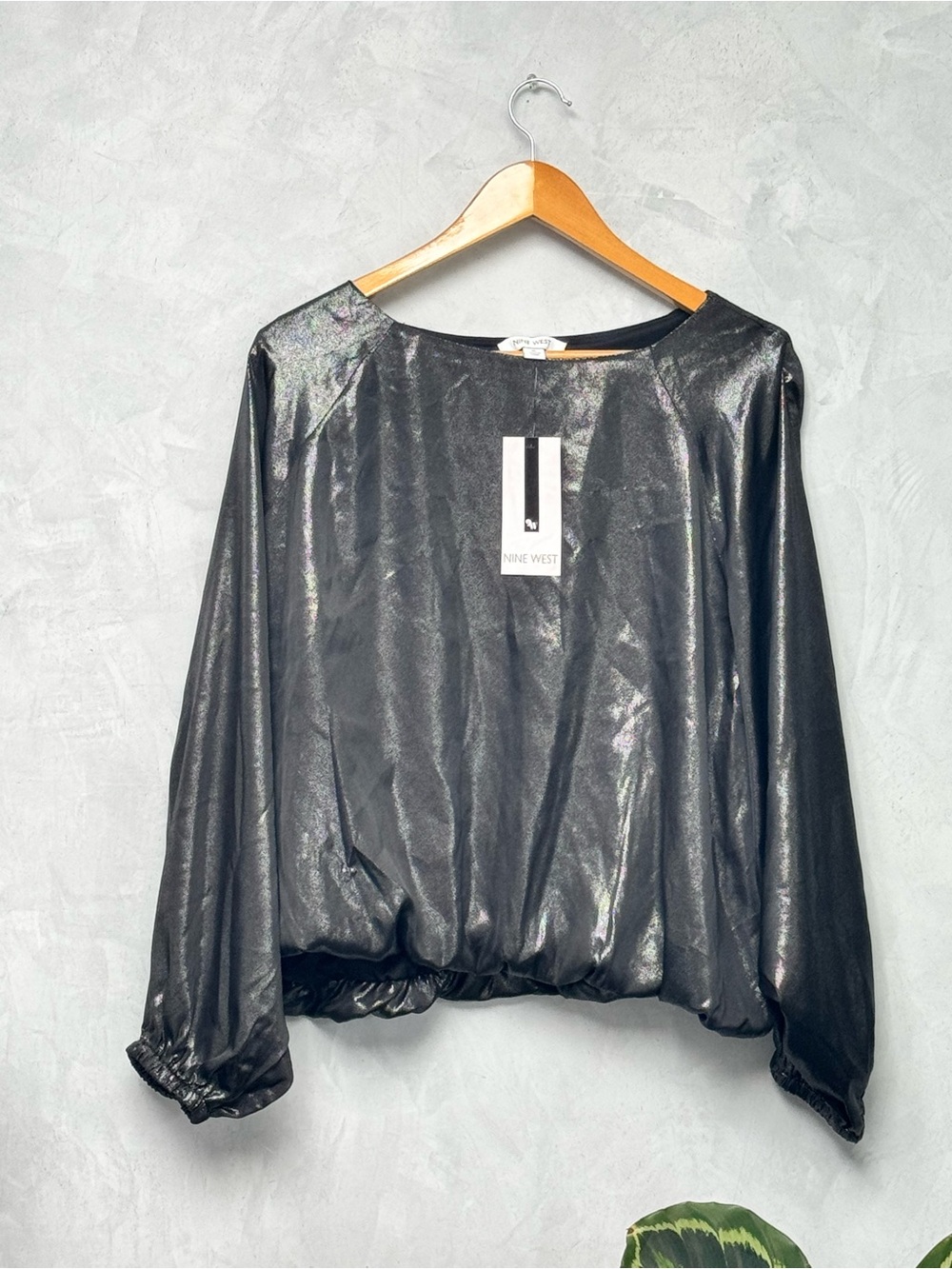 ✨ Nine West Metallic Blouse Long Sleeve– Women’s XL (NWT)